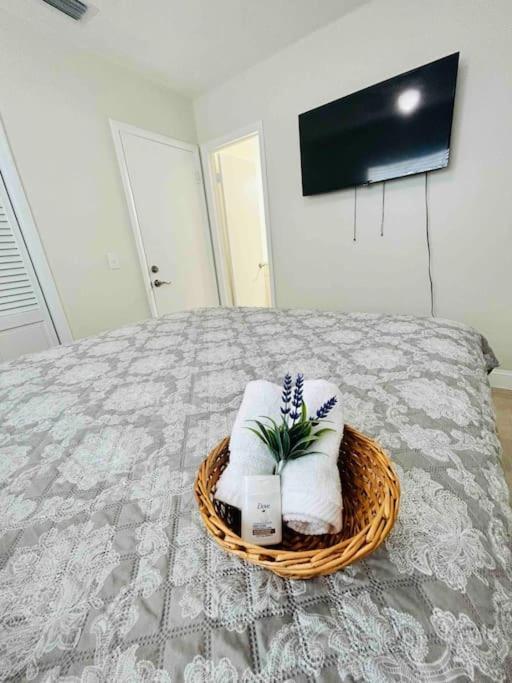 Vintage Family Scape + Heated Pool&Discount Villa Tampa Luaran gambar
