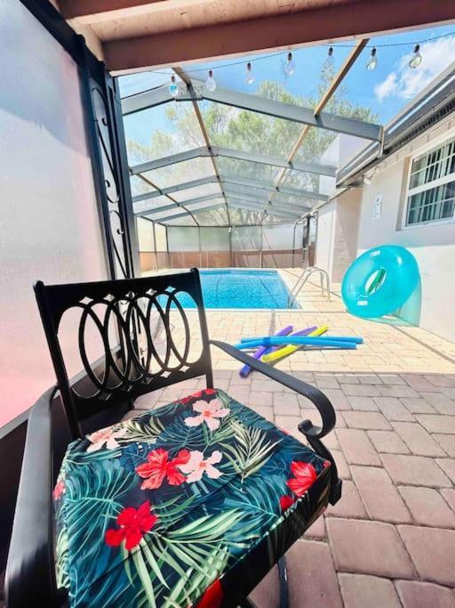 Vintage Family Scape + Heated Pool&Discount Villa Tampa Luaran gambar